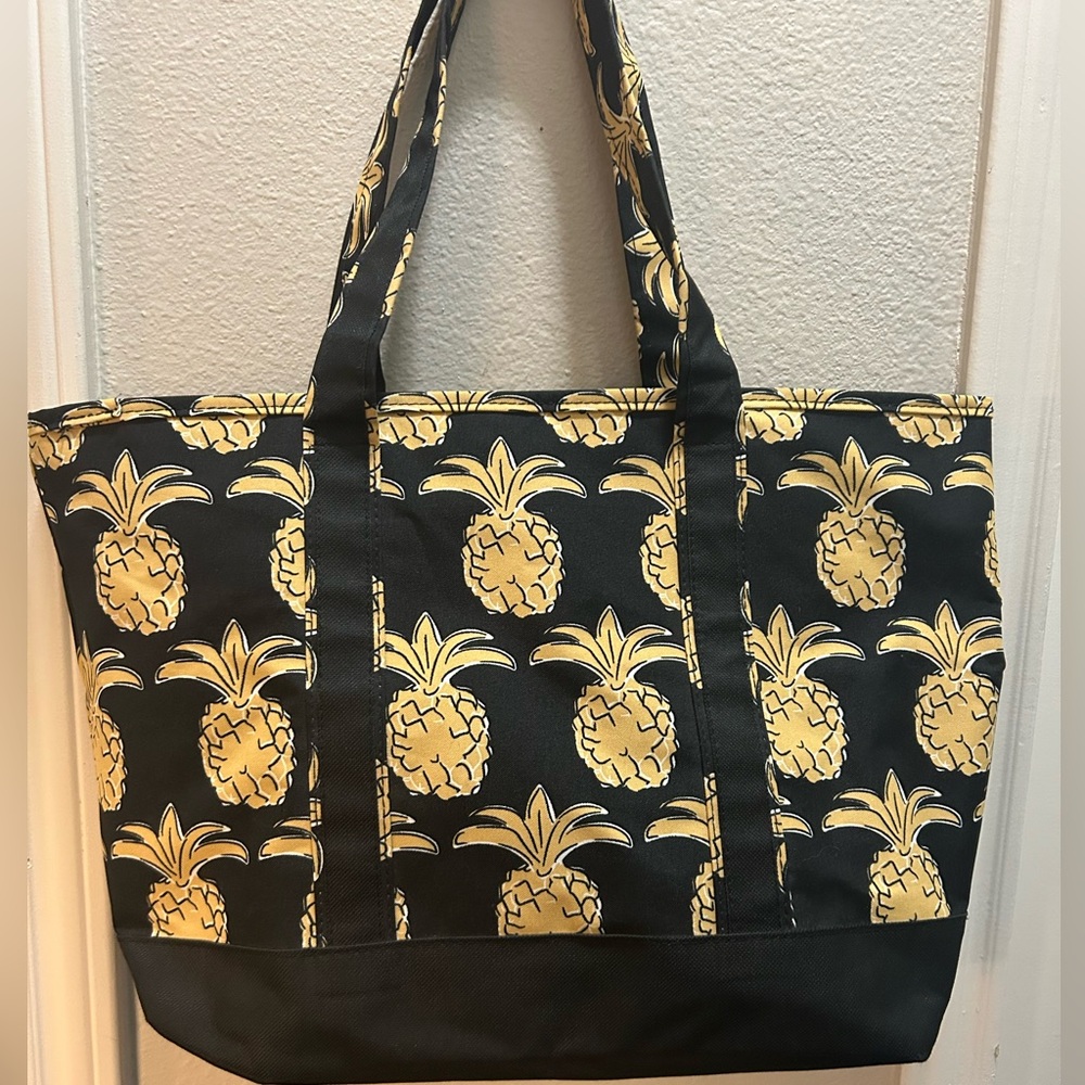 🍍Simply Southern Black and Gold Pineapple Tote Bag🍍 - Picture 4 of 7